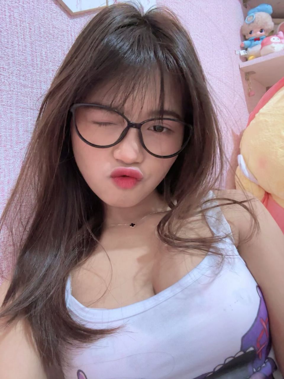 Riska Saputri alias Riskanjut PART 2 , 3v +20p, HOT POL! 11 36 website by kawai.vip