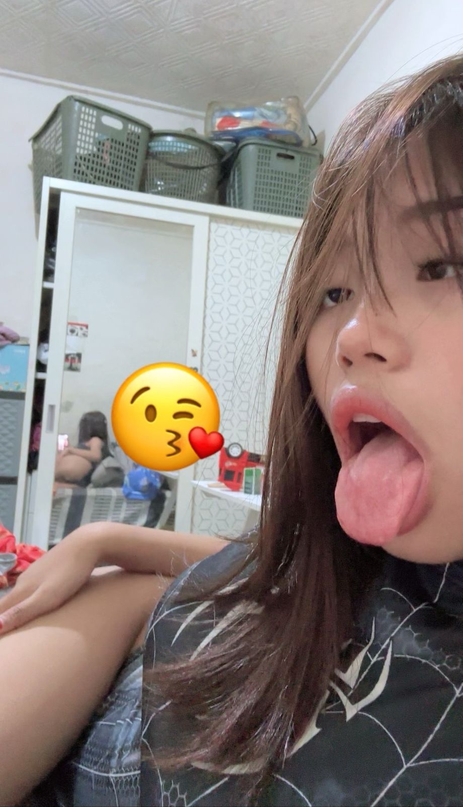Riska Saputri alias Riskanjut PART 2 , 3v +20p, HOT POL! 24 49 website by kawai.vip
